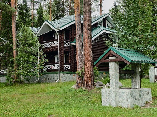 Comment choisir un guide de voyage adapté à vos besoins ?